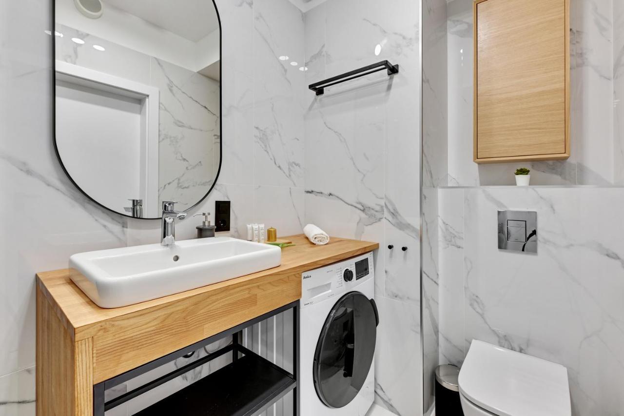 Apartament Walowa Stara Stocznia 그단스크 외부 사진