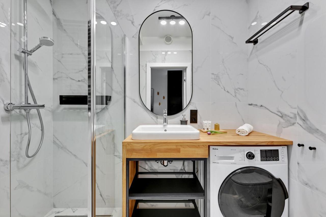 Apartament Walowa Stara Stocznia 그단스크 외부 사진