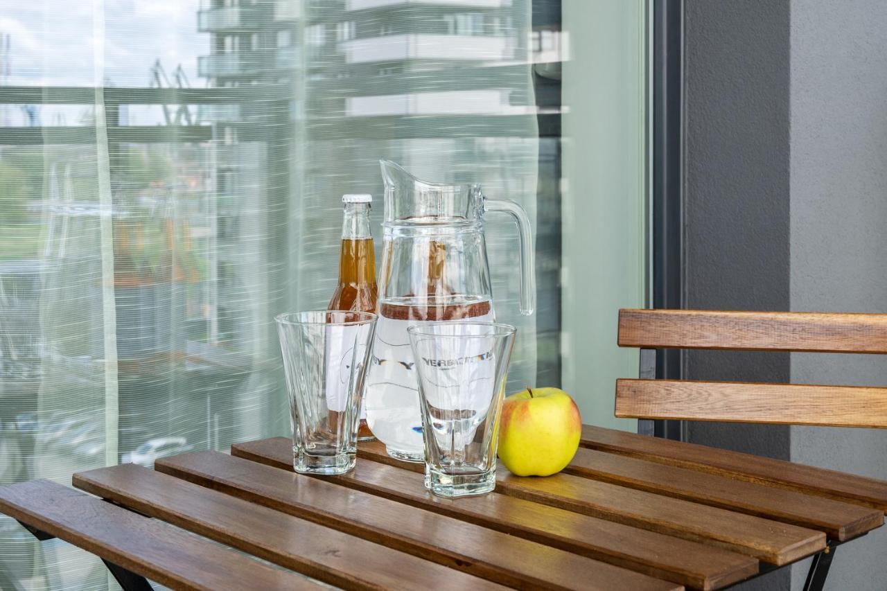 Apartament Walowa Stara Stocznia 그단스크 외부 사진